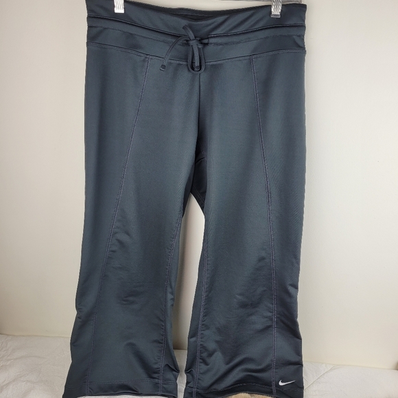 Nike gray FITDRY flare capri stretch pants paper bag tie front yoga sporty S 4/6 - Picture 10 of 10